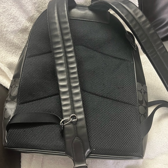 Coach West Backpack In Signature Canvas - Picture 7 of 7